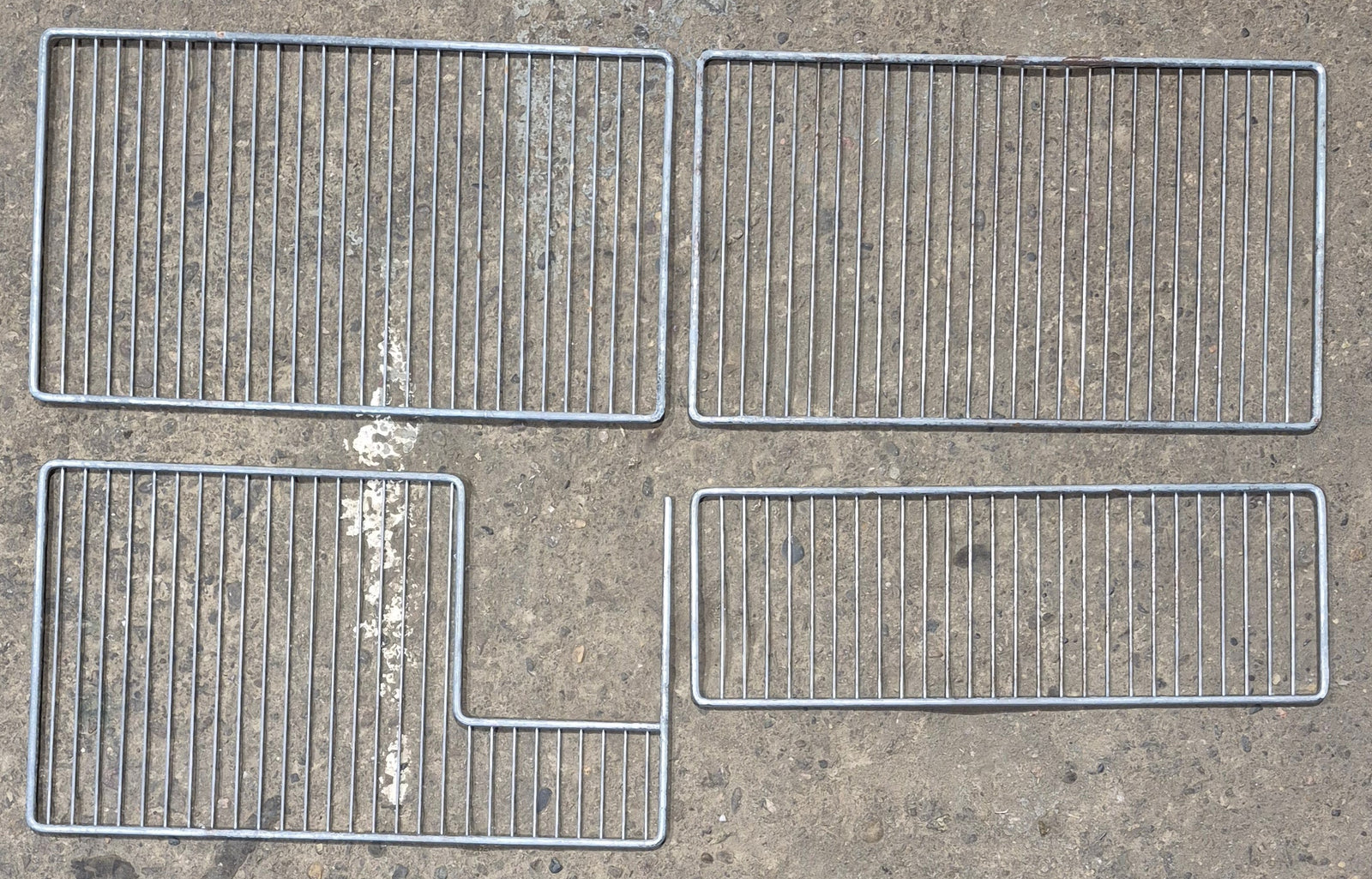 Used Dometic RM2807 Wire Shelf Set