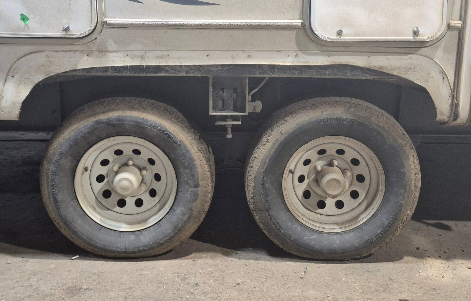 Trailer Frame FIFTH WHEEL - Young Farts RV Parts