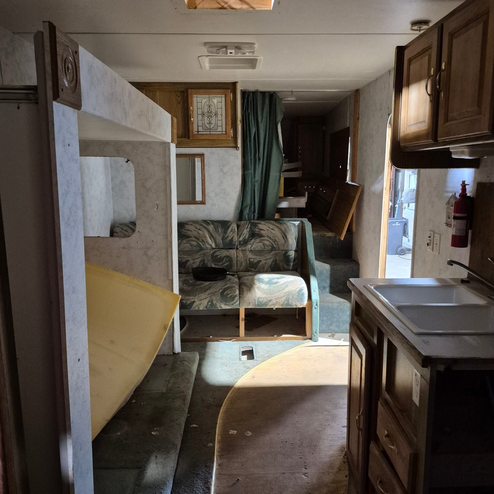 Trailer Frame FIFTH WHEEL - Young Farts RV Parts