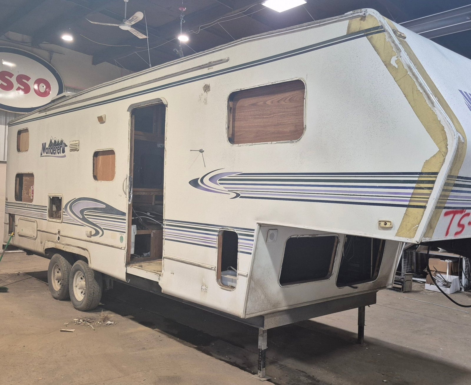 Trailer Frame FIFTH WHEEL - Young Farts RV Parts