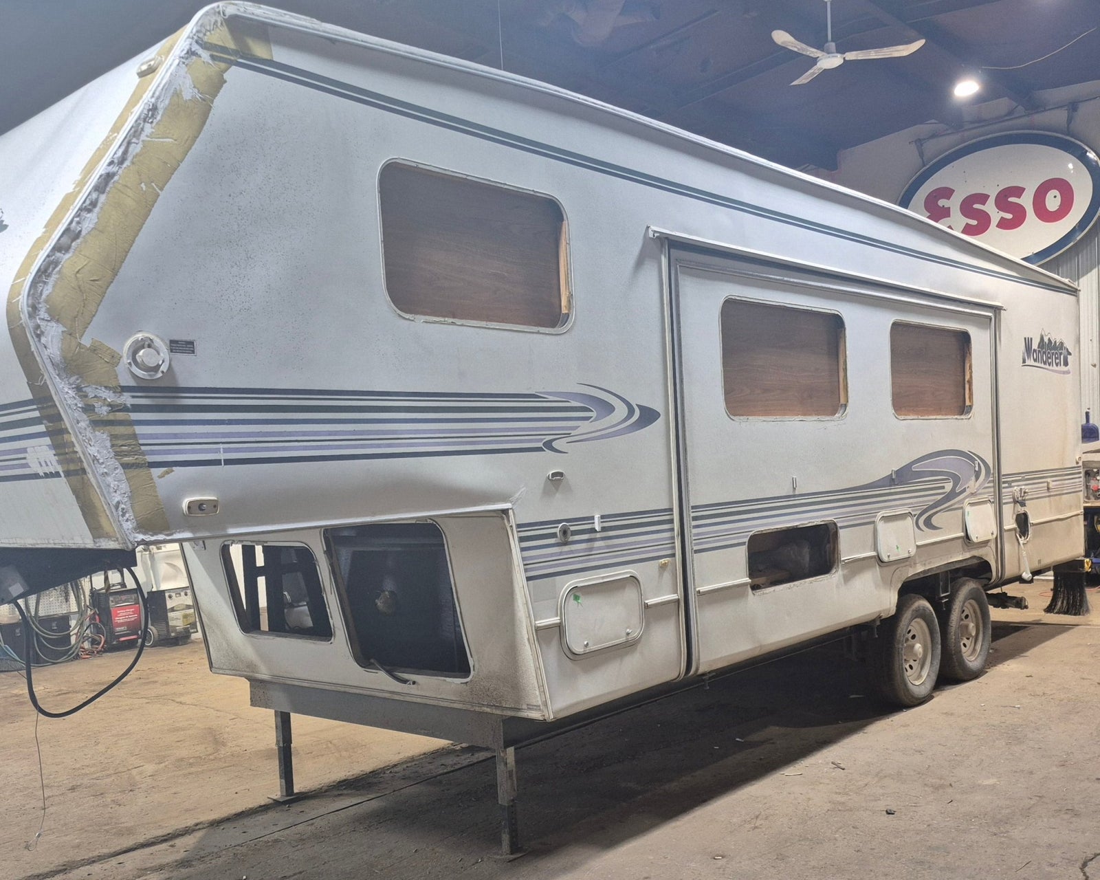 Trailer Frame FIFTH WHEEL - Young Farts RV Parts