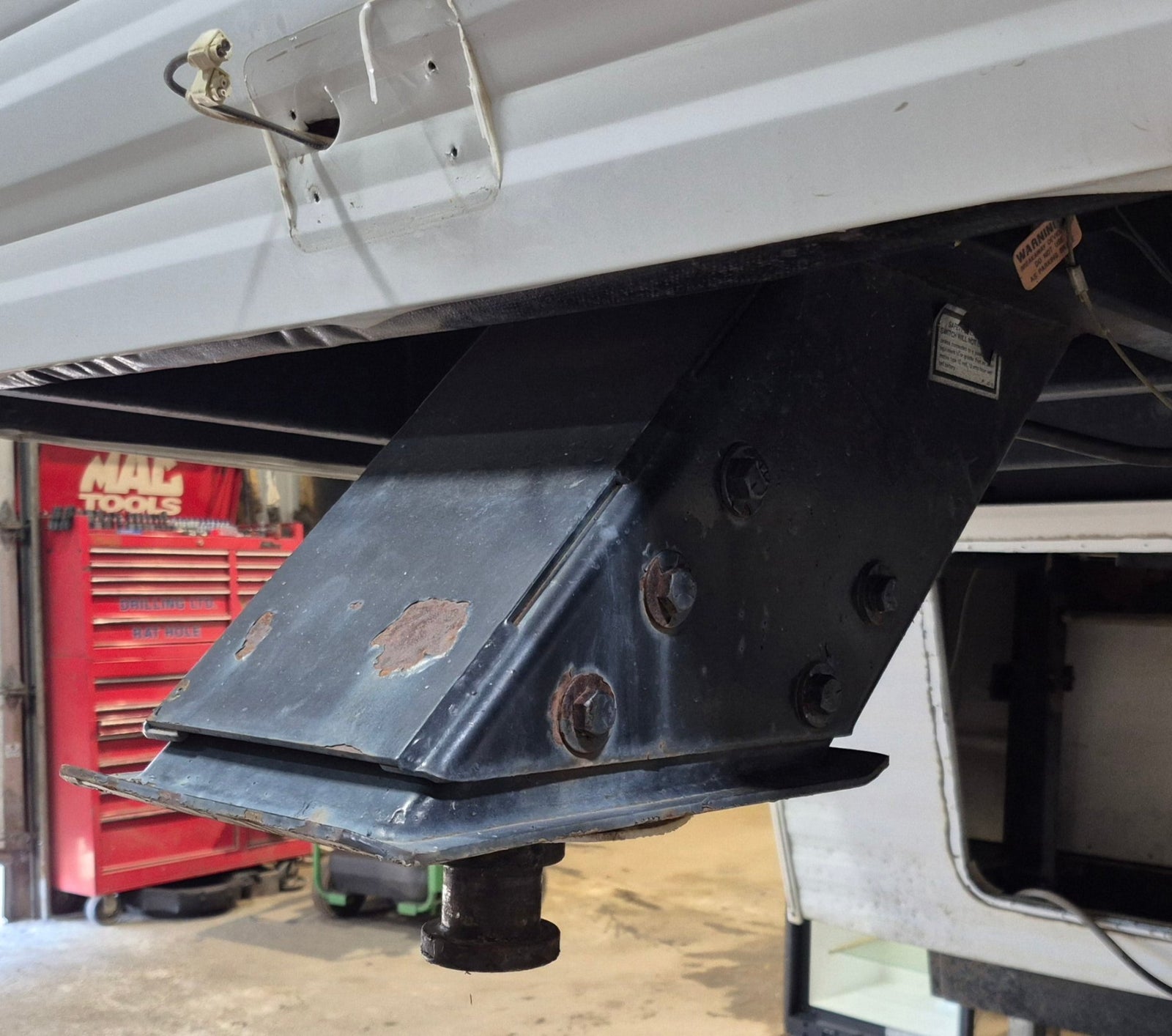 Trailer Frame FIFTH WHEEL - Young Farts RV Parts