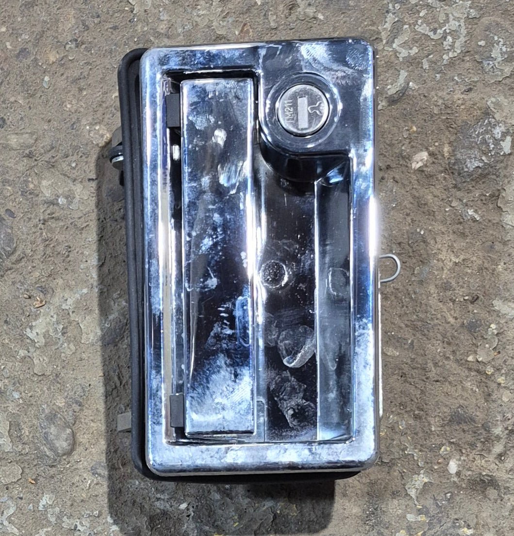 TriMark Compartment Two Point Paddle Handle CHROME 030 - 0450 - Young Farts RV Parts