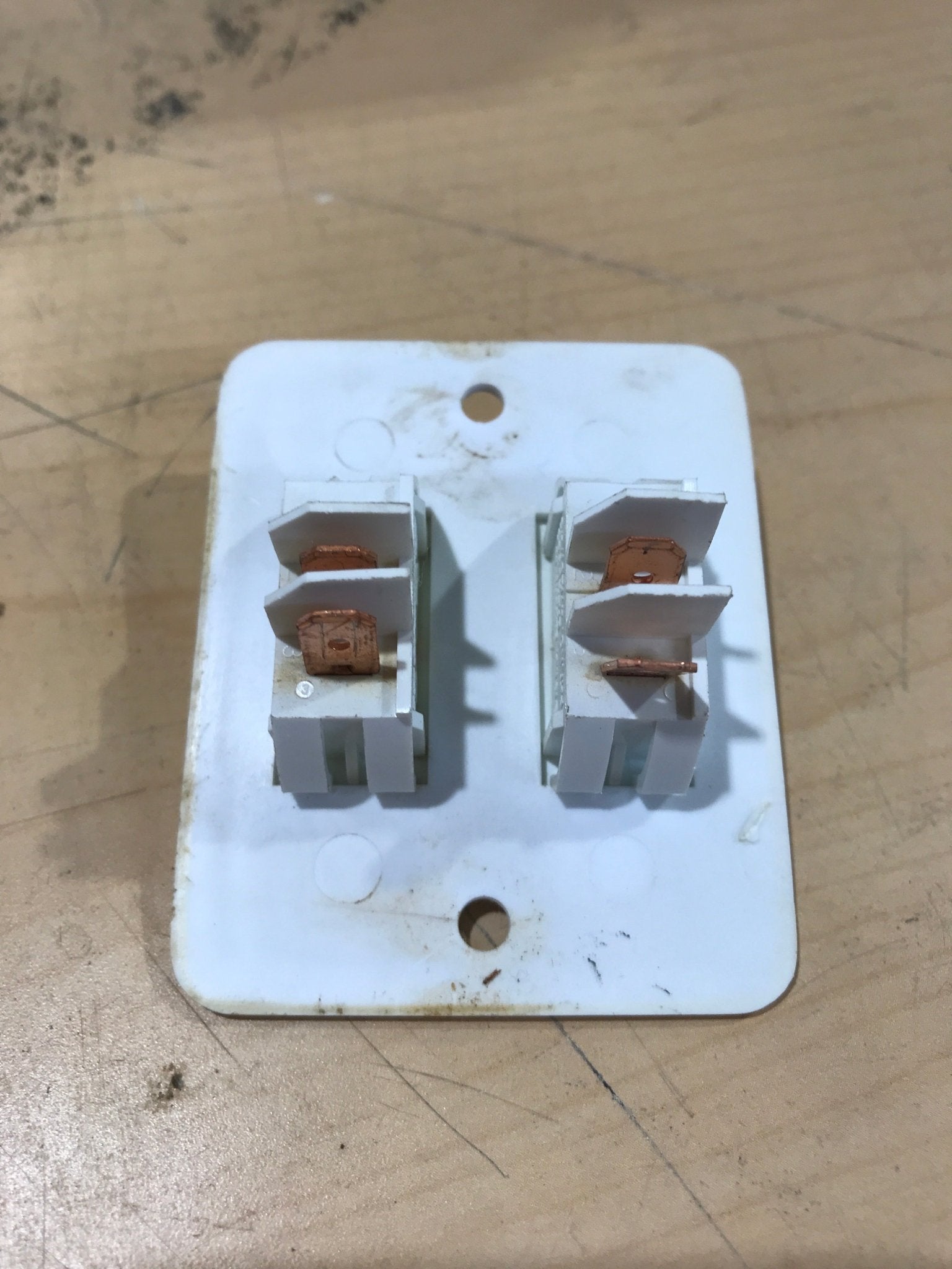 Used 12v RV Double Light Switch - Young Farts RV Parts