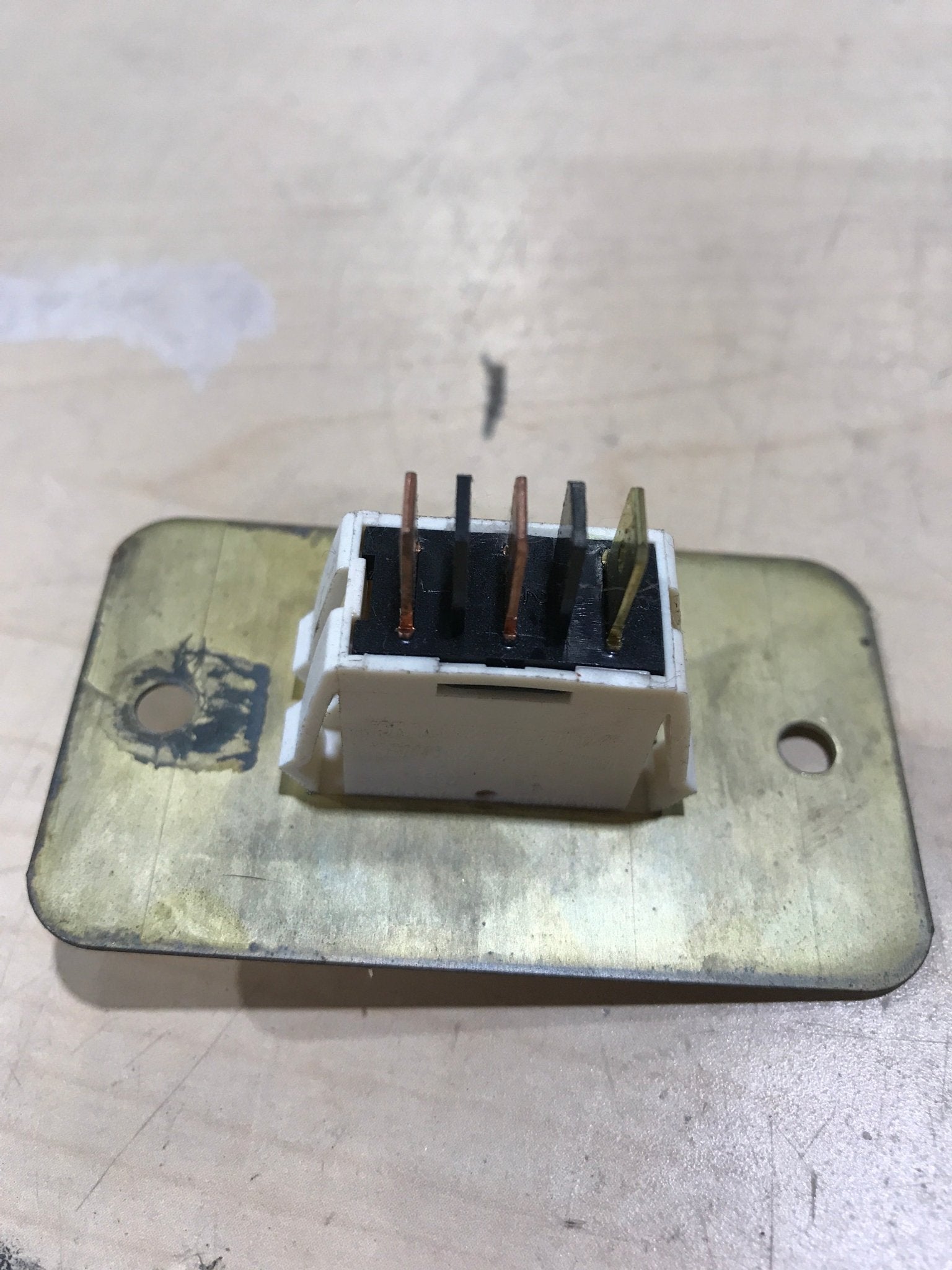 Used 12v RV Single Light Indicator Switch - Young Farts RV Parts