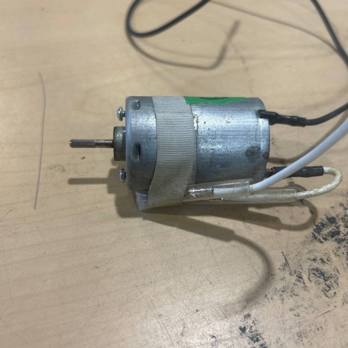 Used 12V Vent Motor - VC0468-00 - Young Farts RV Parts