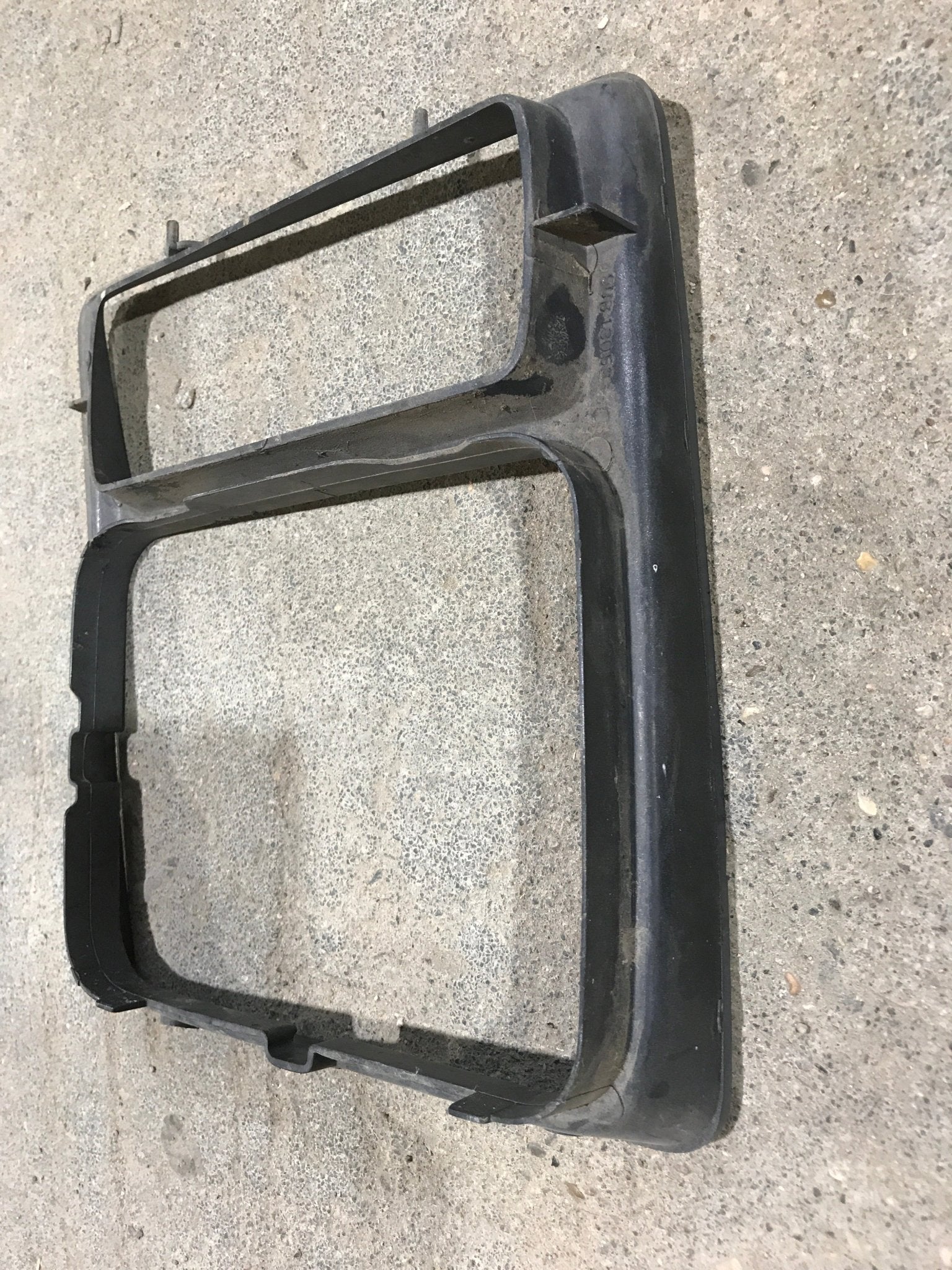 Used 1989 Ford Class C Headlight Housing - Drivers side - Young Farts RV Parts