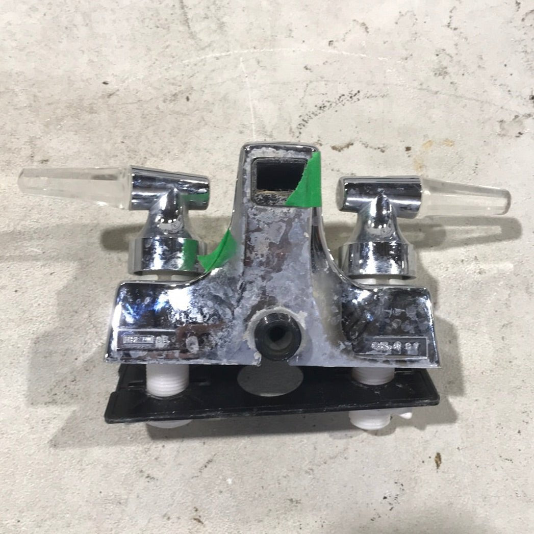 Used 4" Shower Faucet With Diverter, Chrome, Clear/ Chrome Handles - Young Farts RV Parts