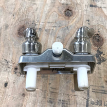 Load image into Gallery viewer, Used 4&quot; Tub/Shower Faucet with Divertor Chrome - Young Farts RV Parts