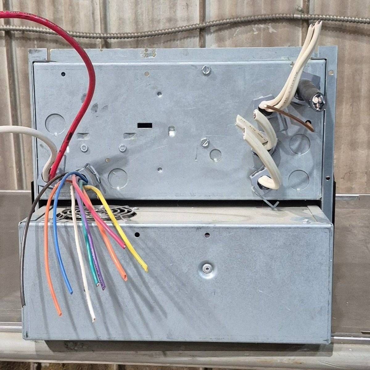 Used 45 AMP Magnetek Converter - Series 6300 A , Model 6345 - Young Farts RV Parts