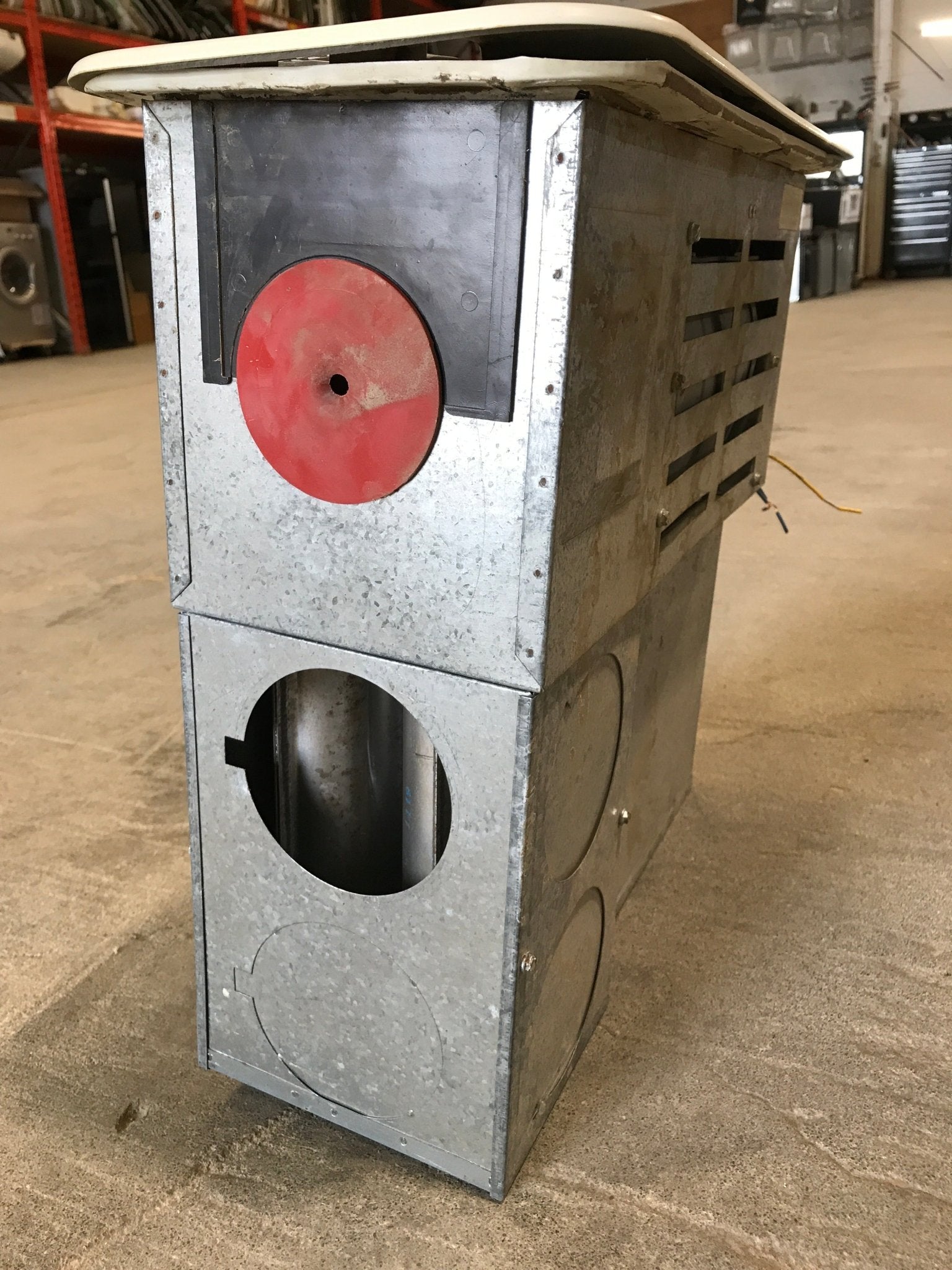 USED 8525 II HYDROFLAME RV Propane Furnace - 25000 BTU - Young Farts RV Parts