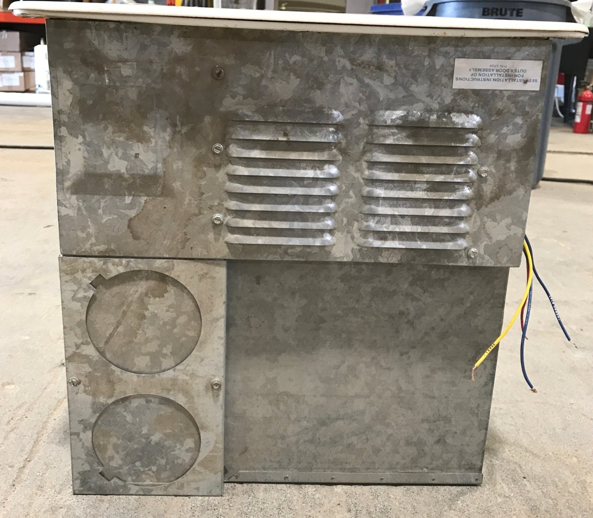 USED 8525 II HYDROFLAME RV Propane Furnace - 25000 BTU - Young Farts RV Parts