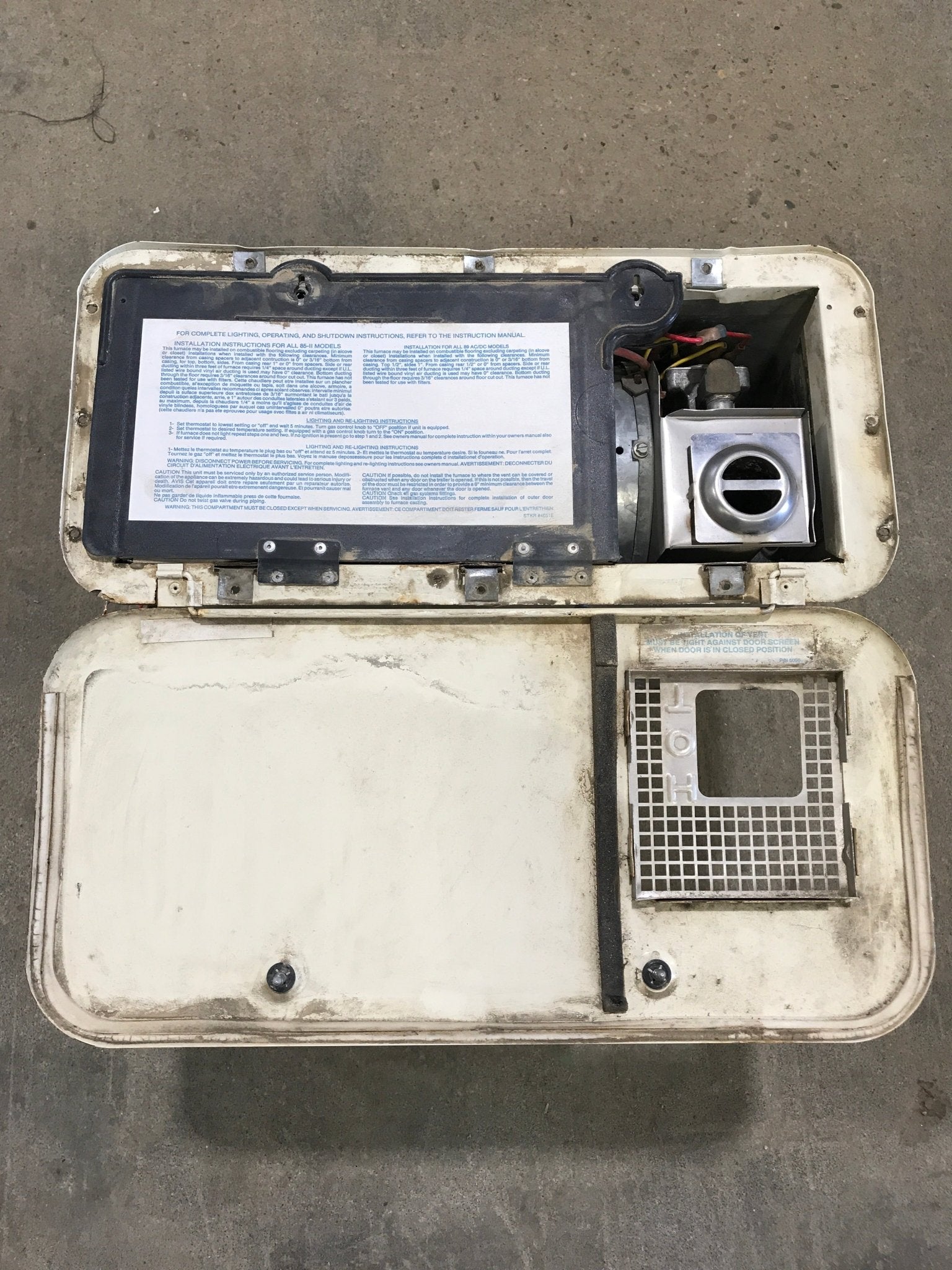 USED 8525 II HYDROFLAME RV Propane Furnace - 25000 BTU - Young Farts RV Parts
