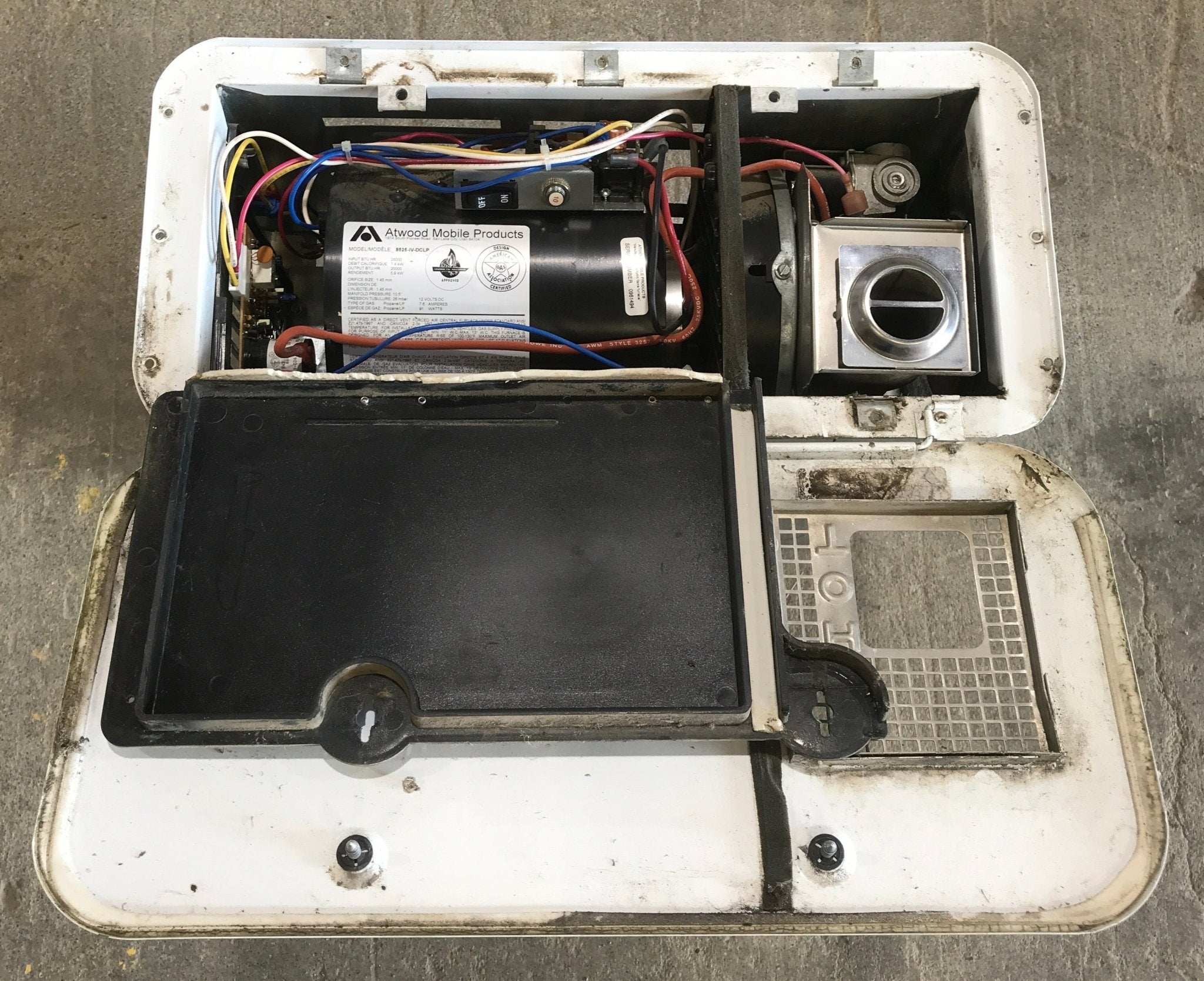 USED 8525 IV DCLP HYDROFLAME RV Propane Furnace - 25000 BTU - Young Farts RV Parts