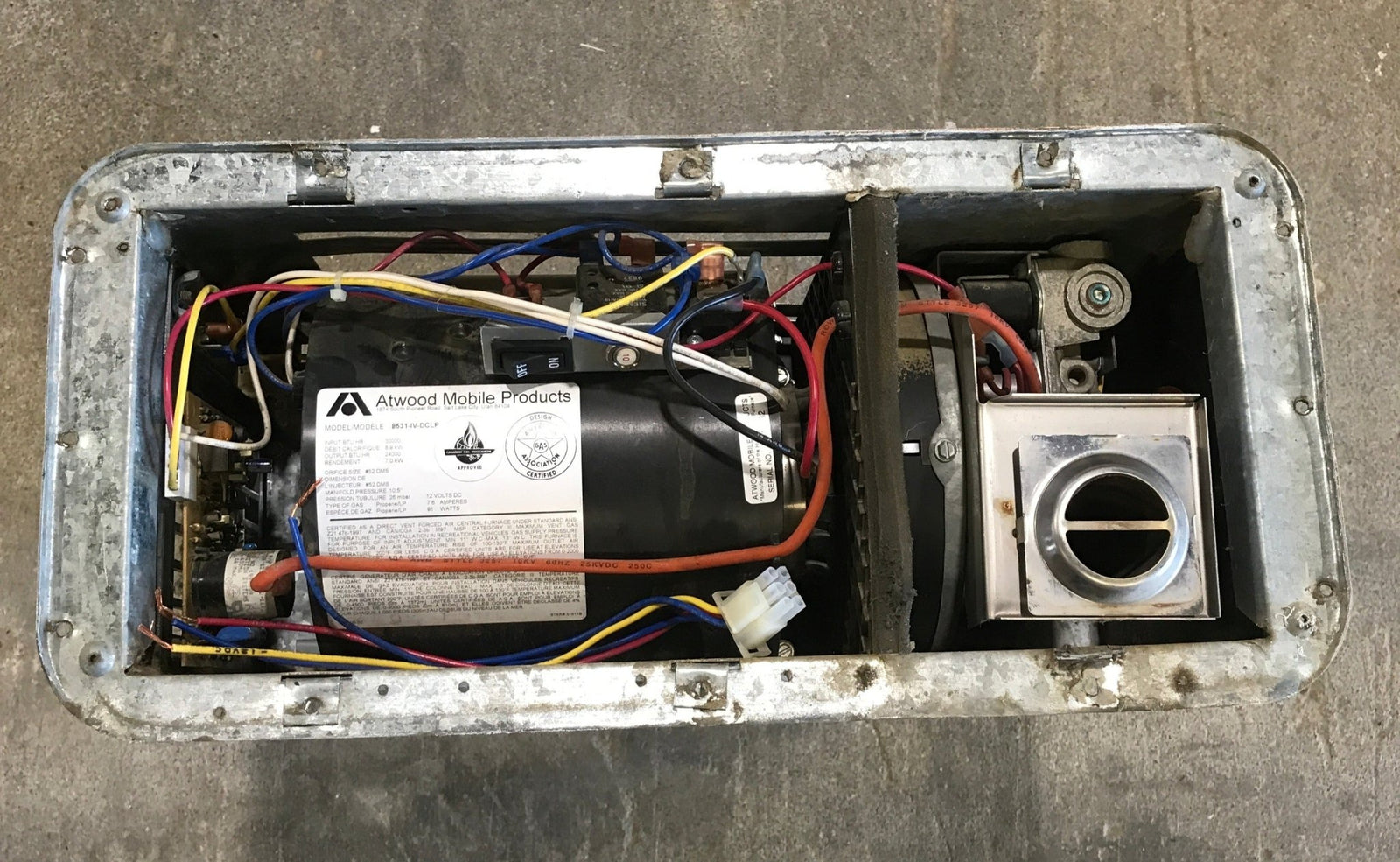 USED 8531 IV DCLP HYDROFLAME RV Propane Furnace 30000 BTU - Young Farts RV Parts