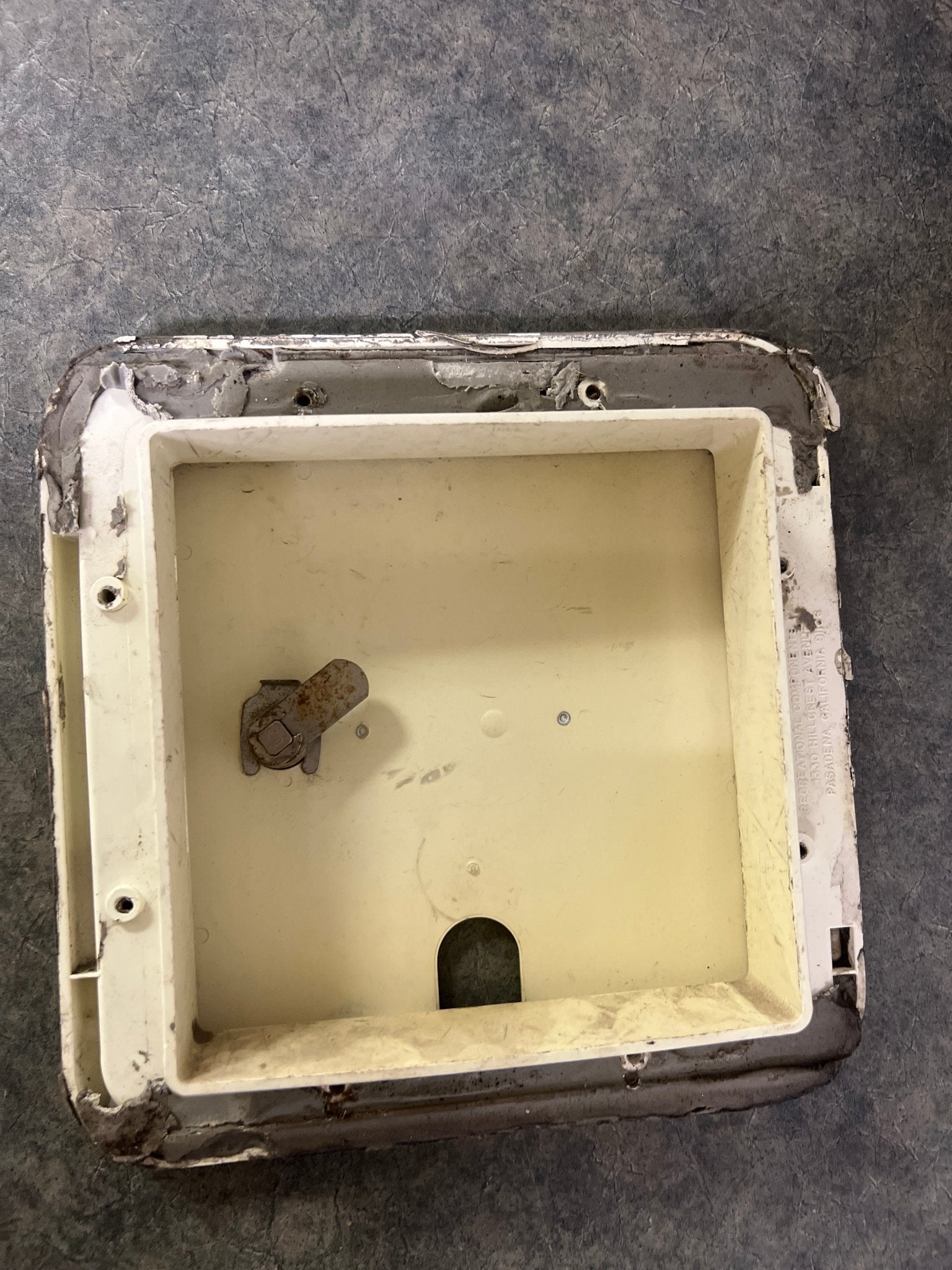 Used 9 1/2" W RV Access Hatch - Young Farts RV Parts