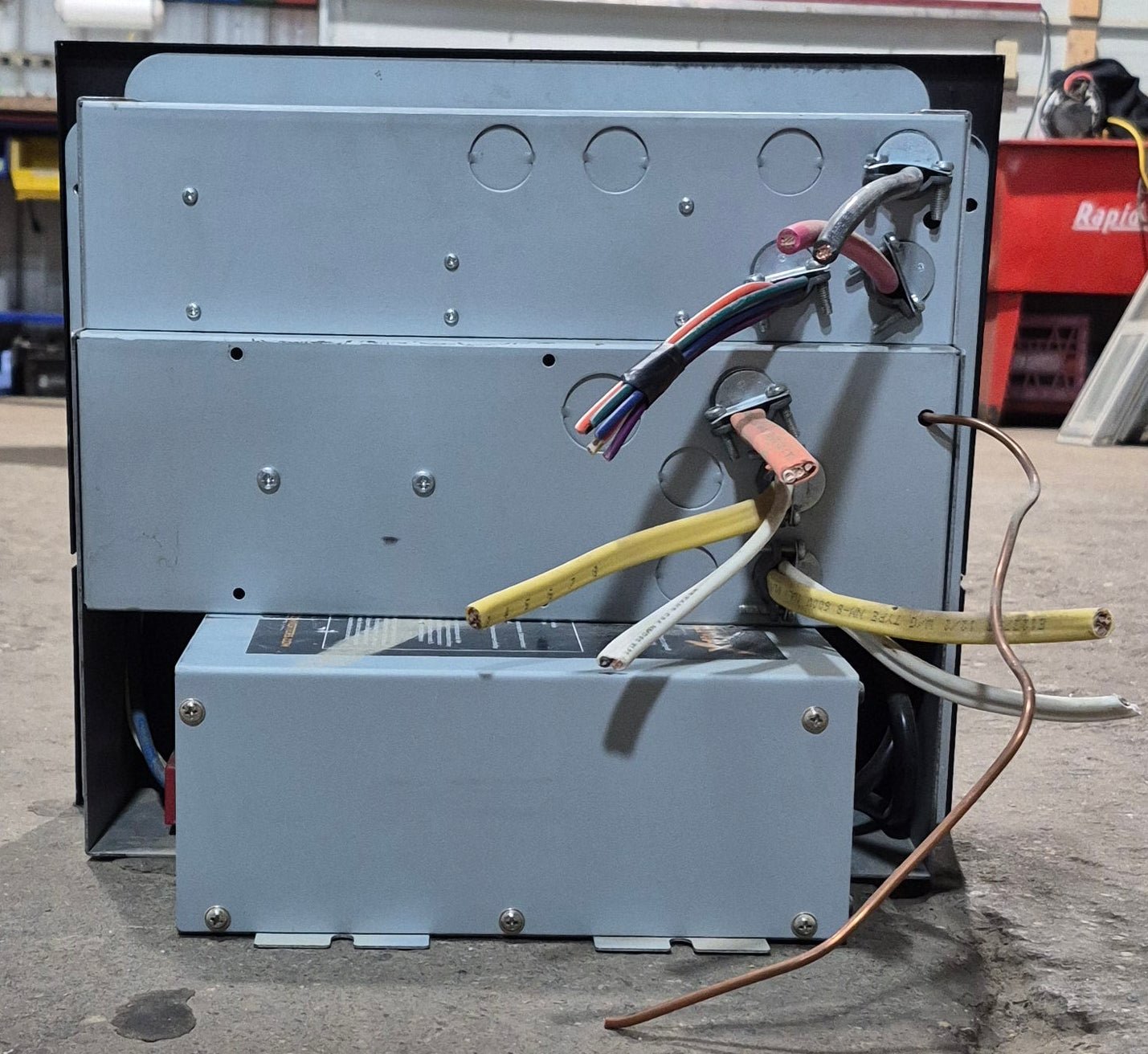 Used Atwood 30 AMP Converter - TP3 - 5530SS - Young Farts RV Parts