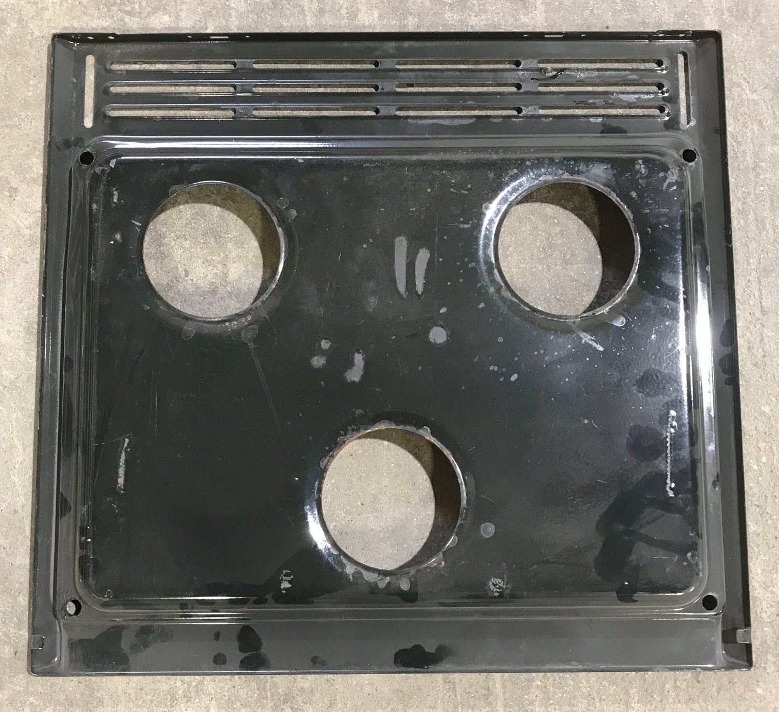 Used Atwood / Dometic 3 - Burner Main Top - 52015 - Young Farts RV Parts