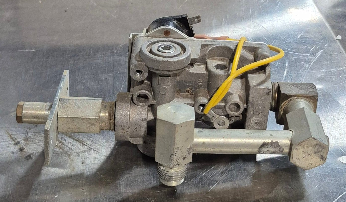 Used Atwood / HydroFlame Furnace Gas Valve - 31155 (Straight Valve) - Young Farts RV Parts