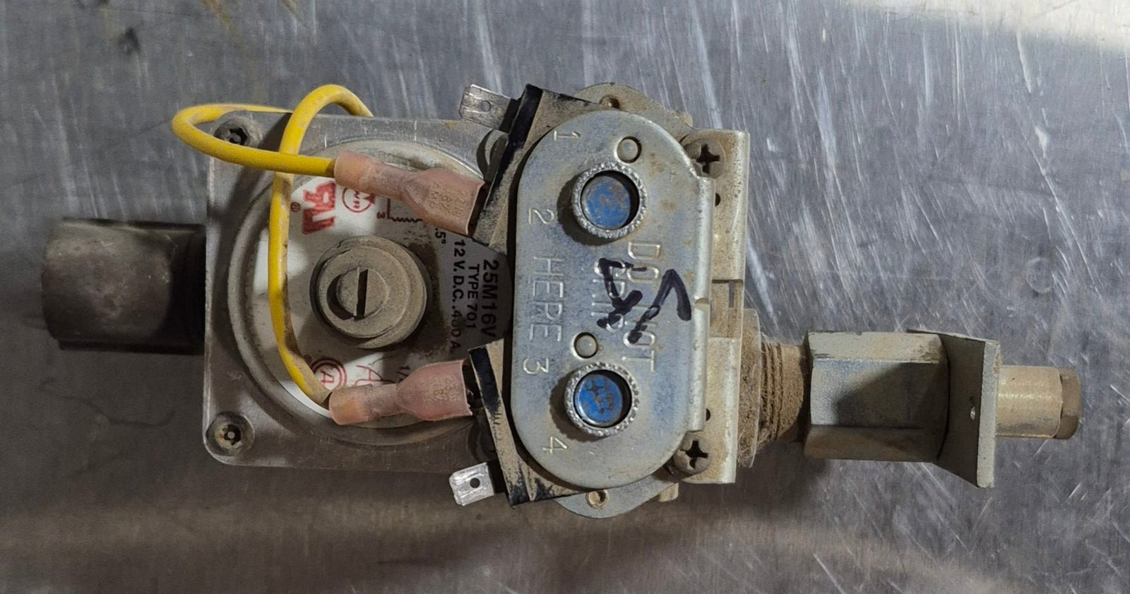 Used Atwood / HydroFlame Furnace Gas Valve - 31155 (Straight Valve) - Young Farts RV Parts