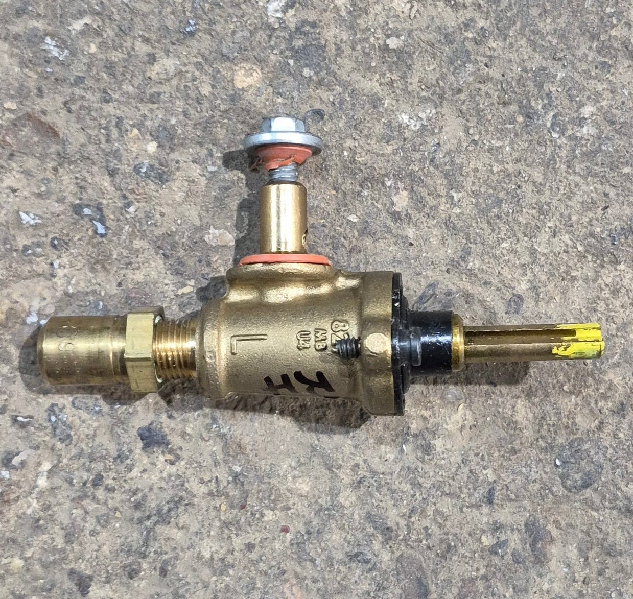 Used Atwood / Wedgewood Burner Valve, 6500 BTU, (After Serial  F11040784, Yellow) - 57213 - Young Farts RV Parts