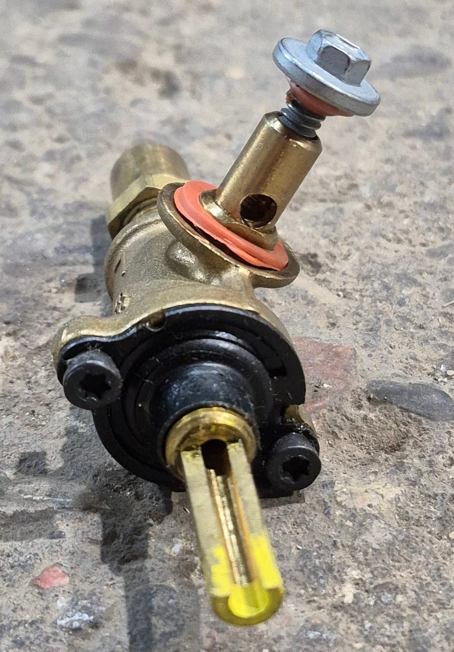 Used Atwood / Wedgewood Burner Valve, 6500 BTU, (After Serial  F11040784, Yellow) - 57213 - Young Farts RV Parts