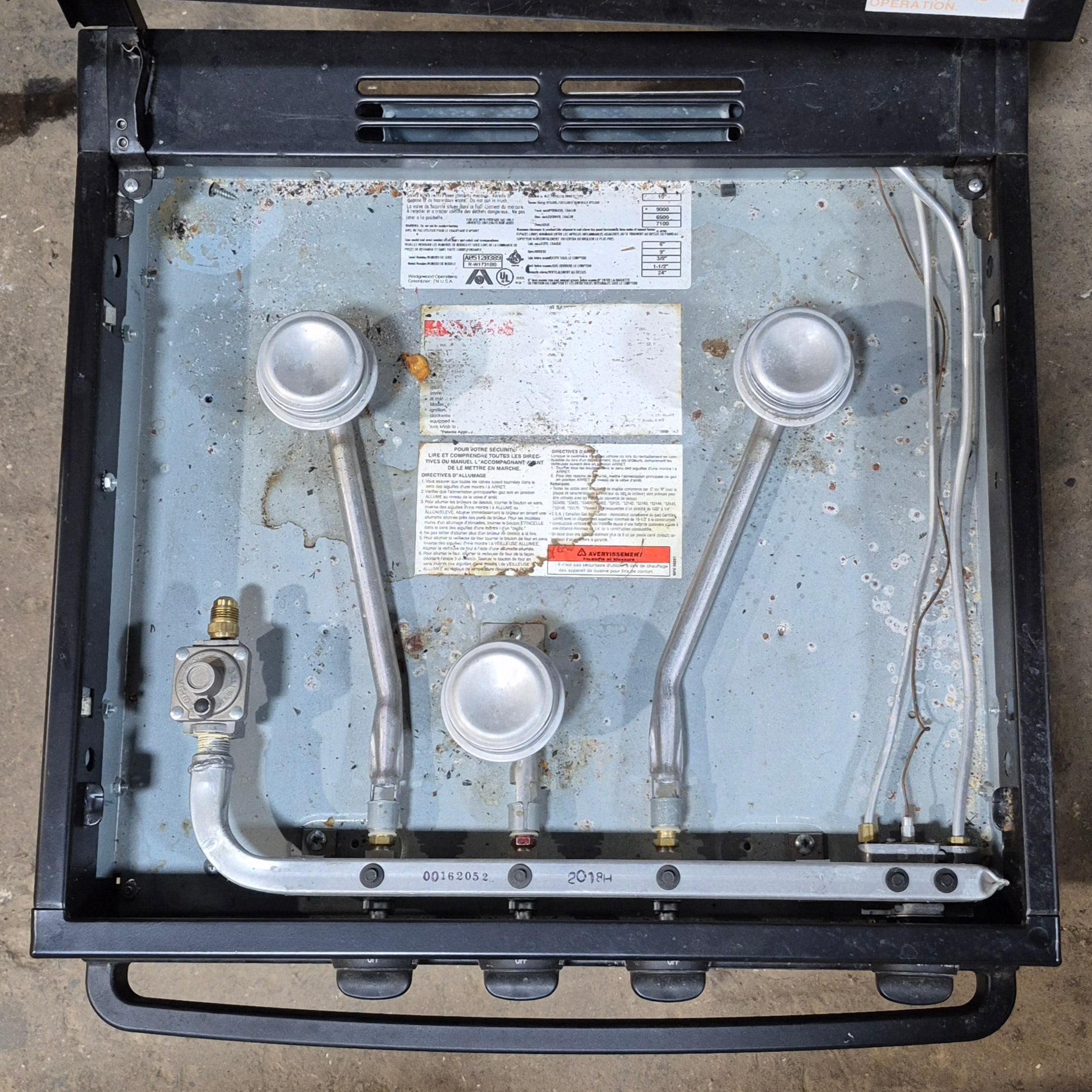 Used Atwood/ Wedgewood Oven / Range 3 Burner - R - W1731BB - Young Farts RV Parts