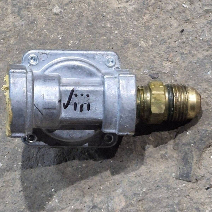 Used Atwood / Wedgewood Propane Regulator - 51062 - Young Farts RV Parts