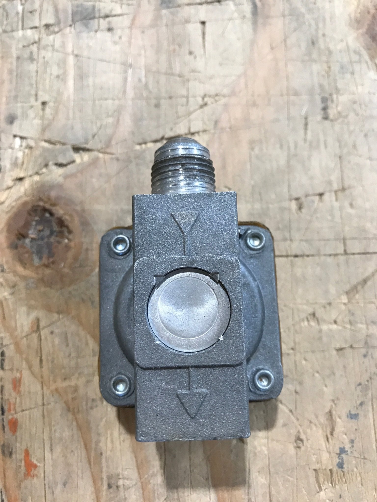 Used Atwood / Wedgewood Propane Regulator - Young Farts RV Parts