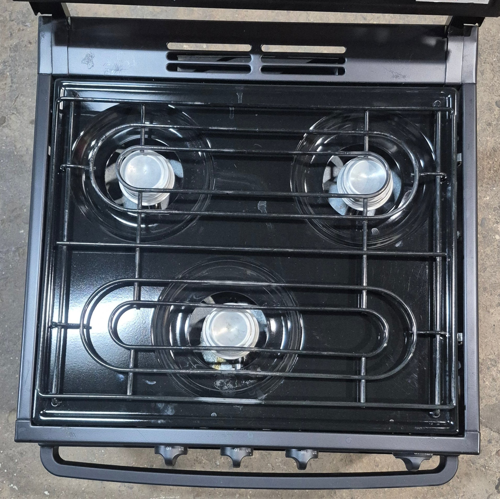 Used Atwood / Wedgewood Range Stove 3-Burner, 16 5/8 ” H - R-W1730BB - Young Farts RV Parts