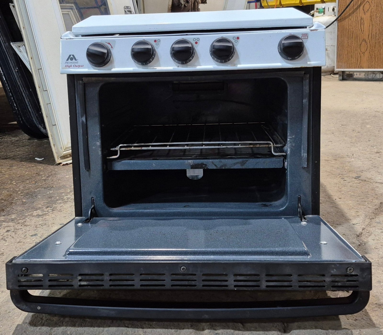 Used Atwood / Wedgewood Range Stove 3 - Burner R - A1731W2P - Young Farts RV Parts