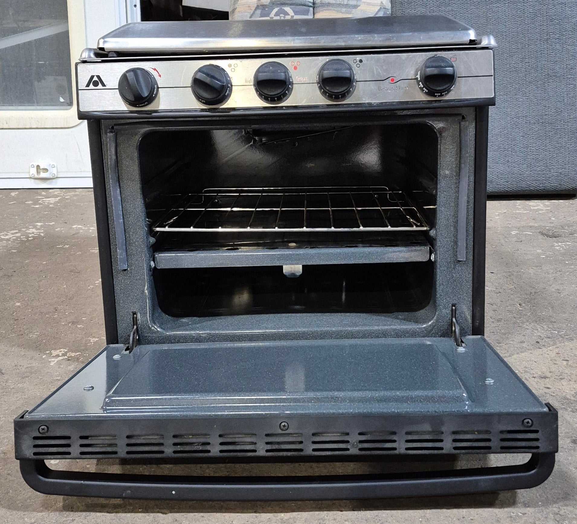 Used Atwood / Wedgewood Range Stove, 3 - Burner - R - V1734SSPS - Young Farts RV Parts