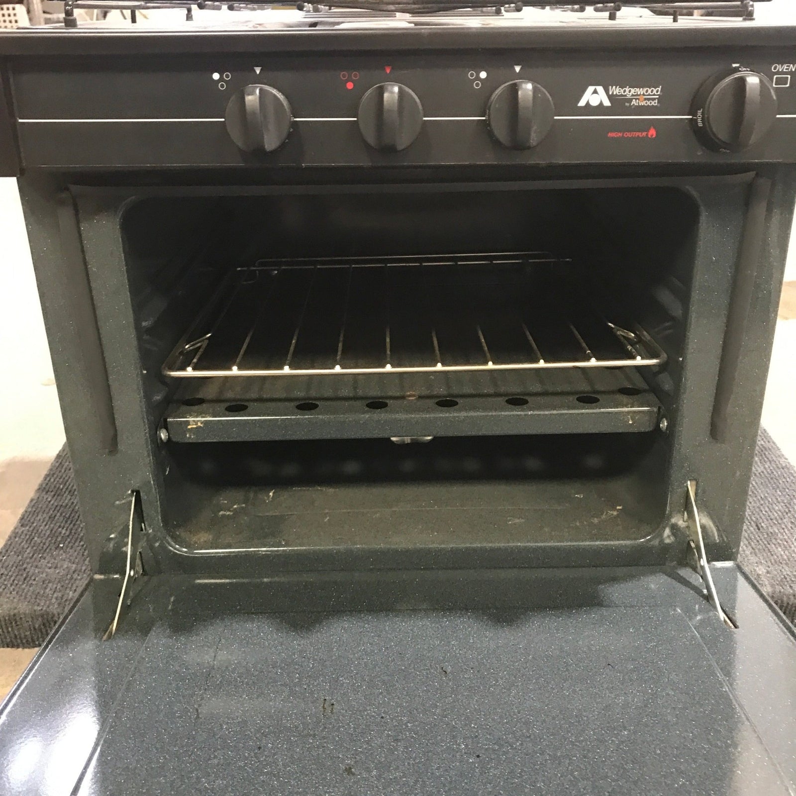 Used Atwood / Wedgewood Range Stove, 3 - Burner - R - W1730BB - Young Farts RV Parts