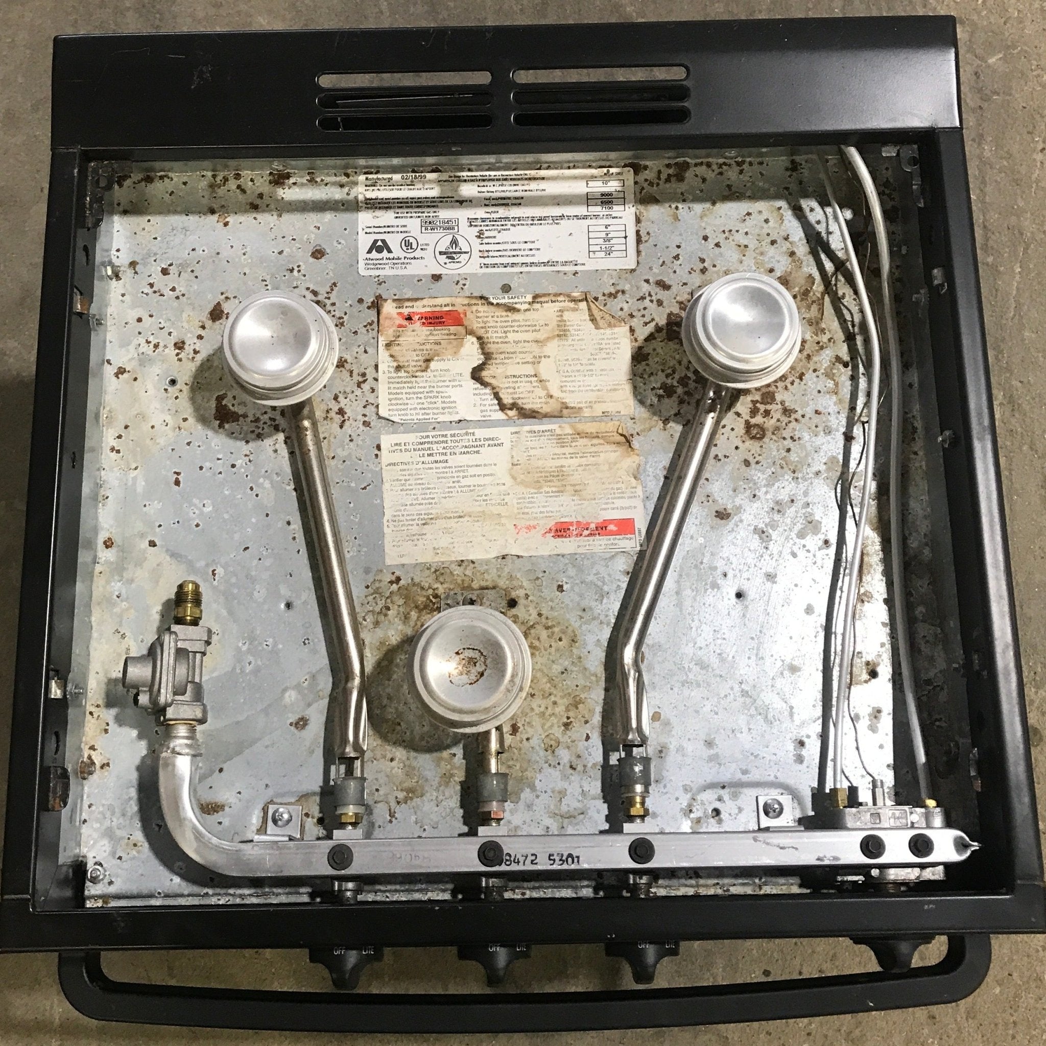 Used Atwood / Wedgewood Range Stove, 3 - Burner - R - W1730BB - Young Farts RV Parts