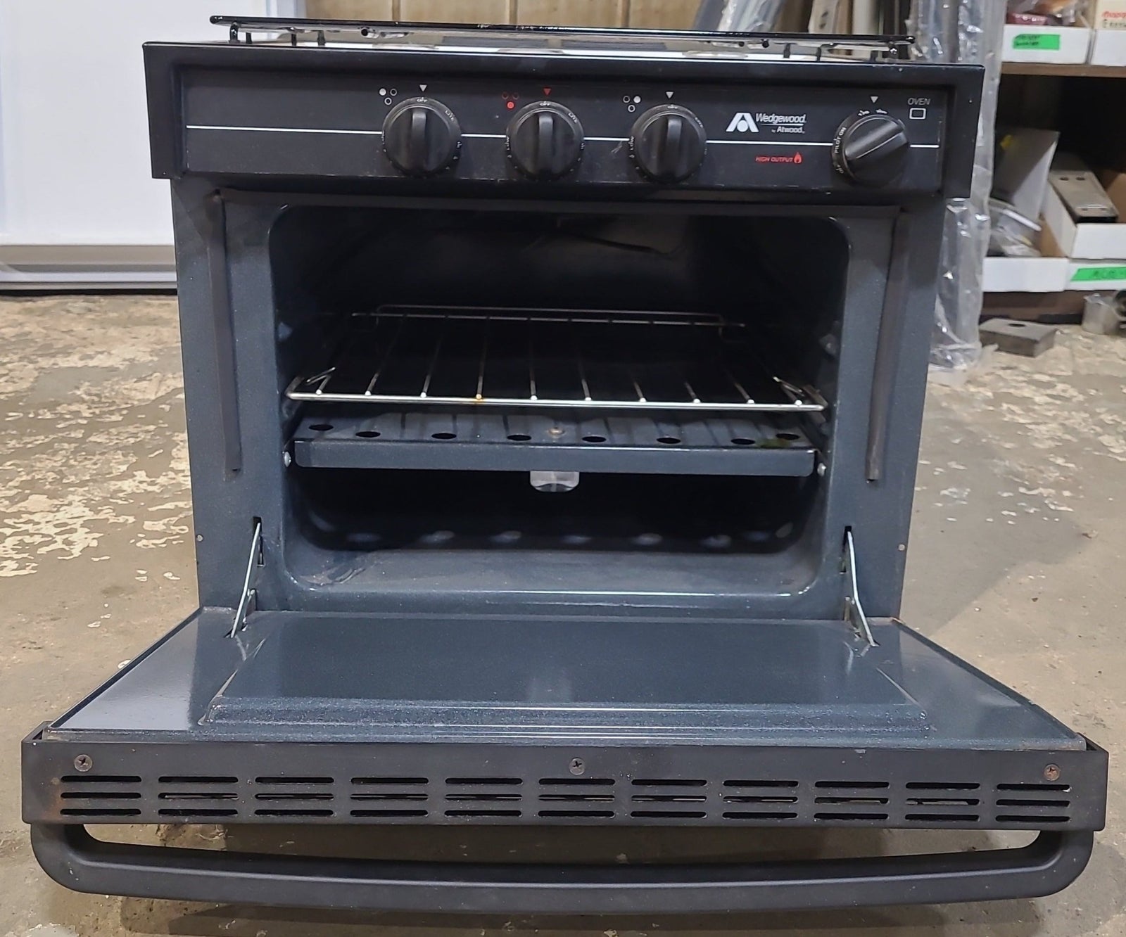 Used Atwood / Wedgewood range stove 3-burner R-W1730W1 - Young Farts RV Parts