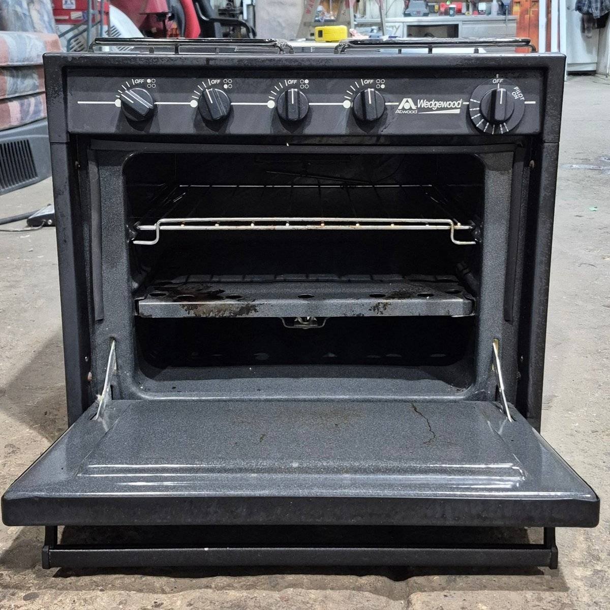 Used Atwood / Wedgewood Range Stove, 4 - burner - R1745AB - 21 X 20 X 17.625 - Young Farts RV Parts