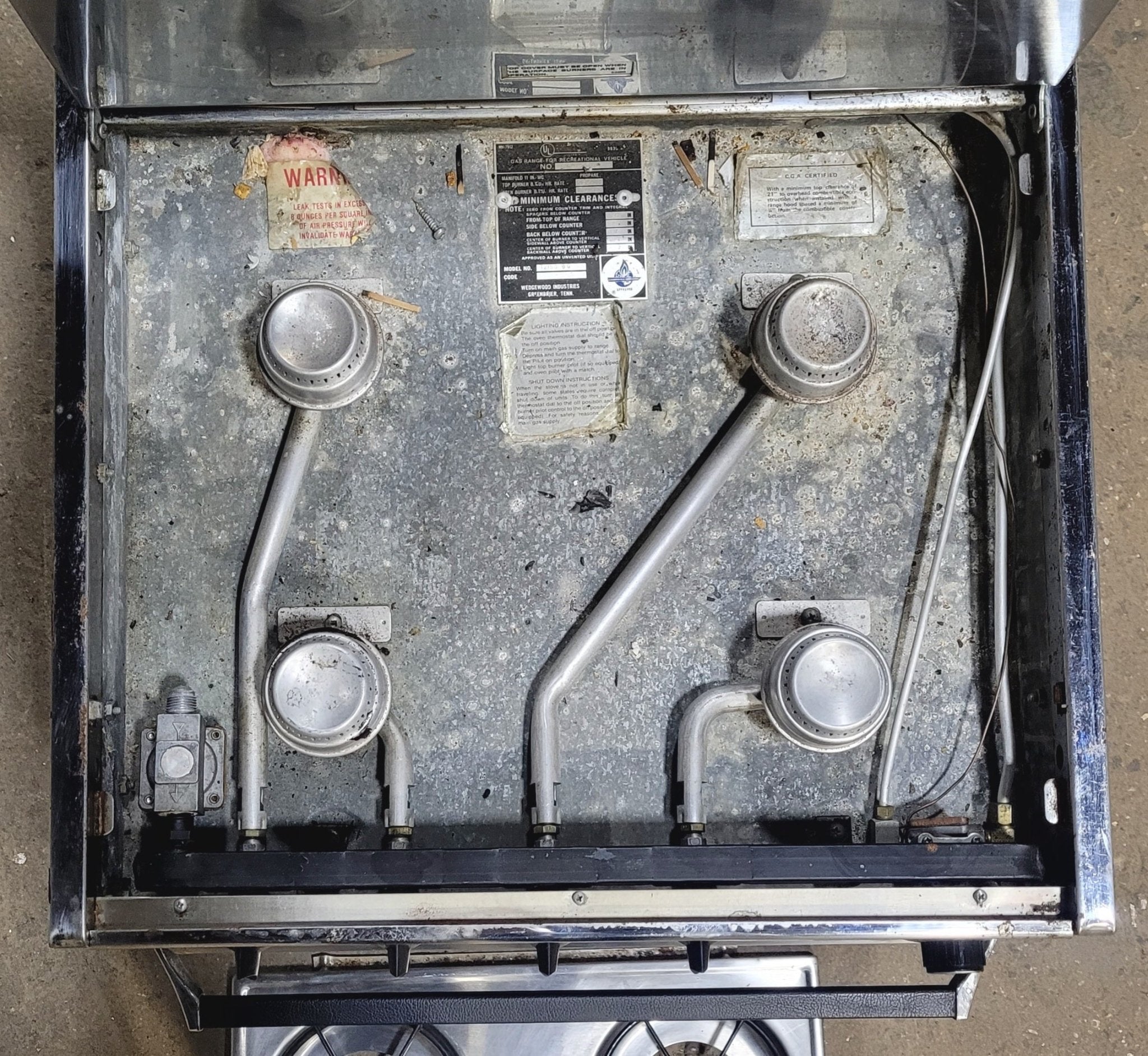 Used Atwood / Wedgewood range stove 4 - burner Retro/ Vintage - T2150 BG - Young Farts RV Parts