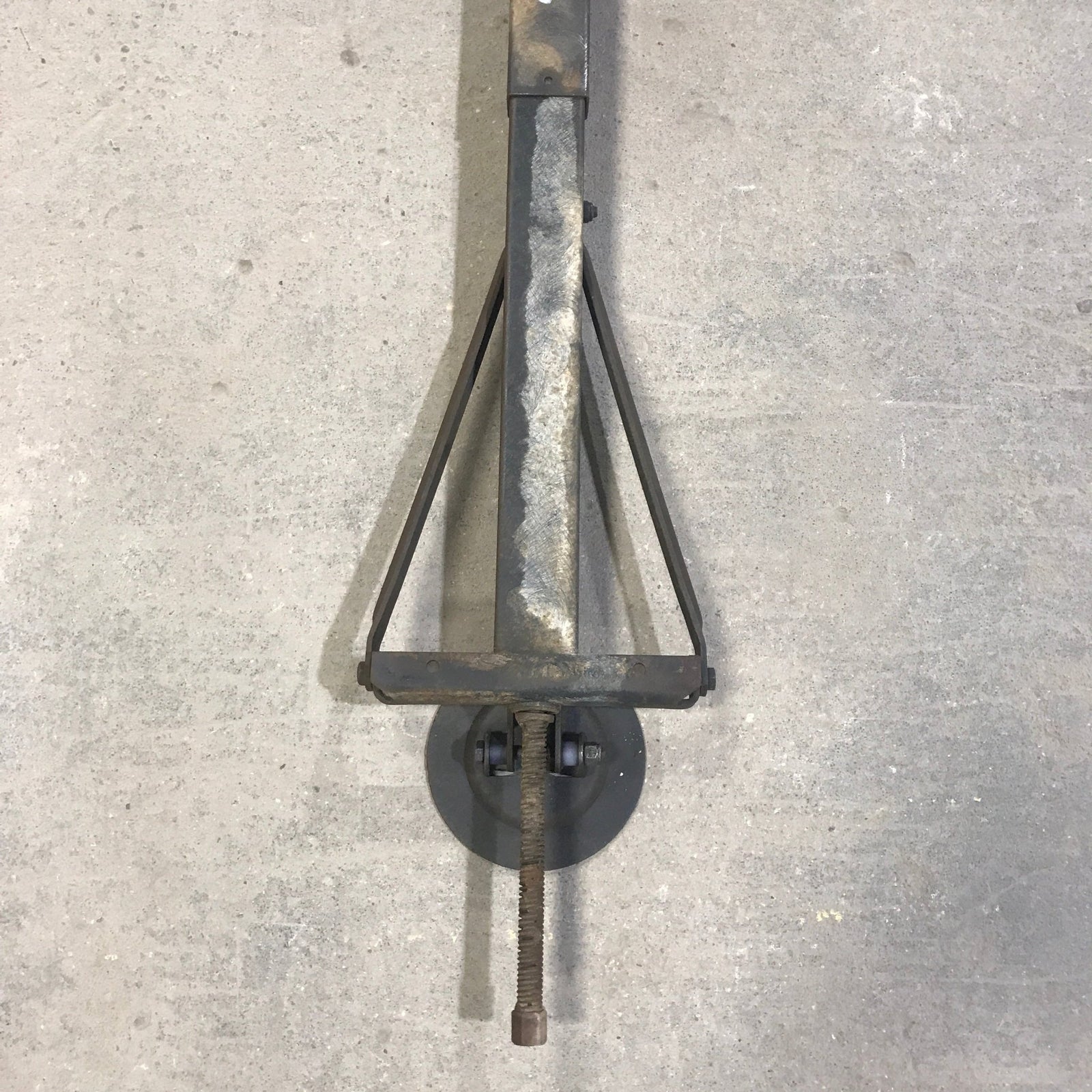 Used BAL Telescopic Stabilizer Jack 79
