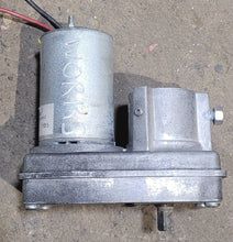 Load image into Gallery viewer, Used Barker RV Slide Out Motor - 16263 - Young Farts RV Parts