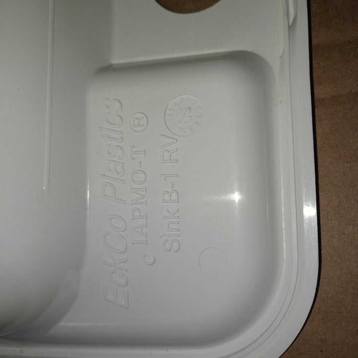 Used Bathroom Sink 14 3/4" X 12 1/4" X 6 1/4" D - Young Farts RV Parts