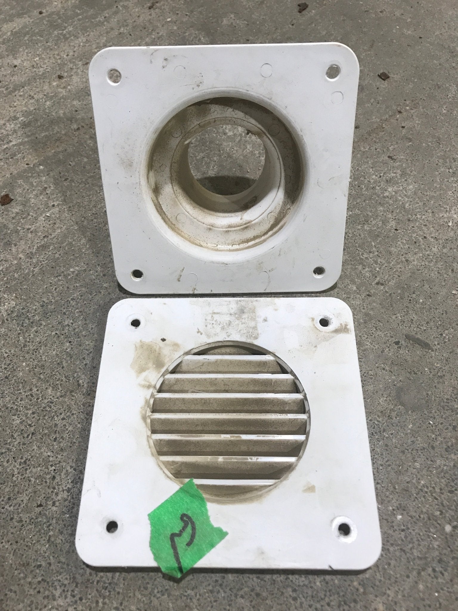 Used Battery Box Vent - Off White - Young Farts RV Parts