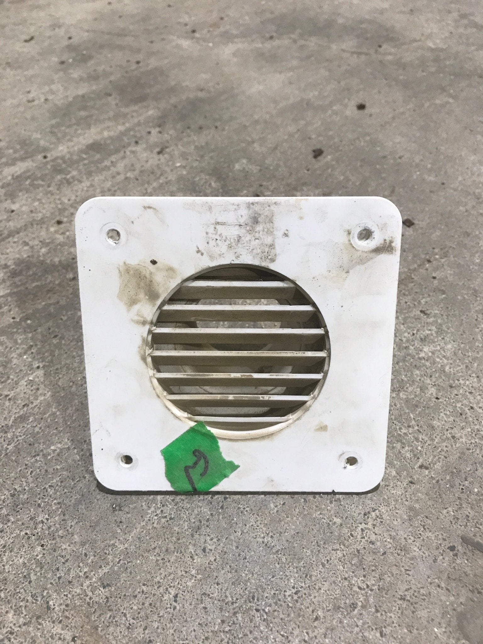 Used Battery Box Vent - Off White - Young Farts RV Parts