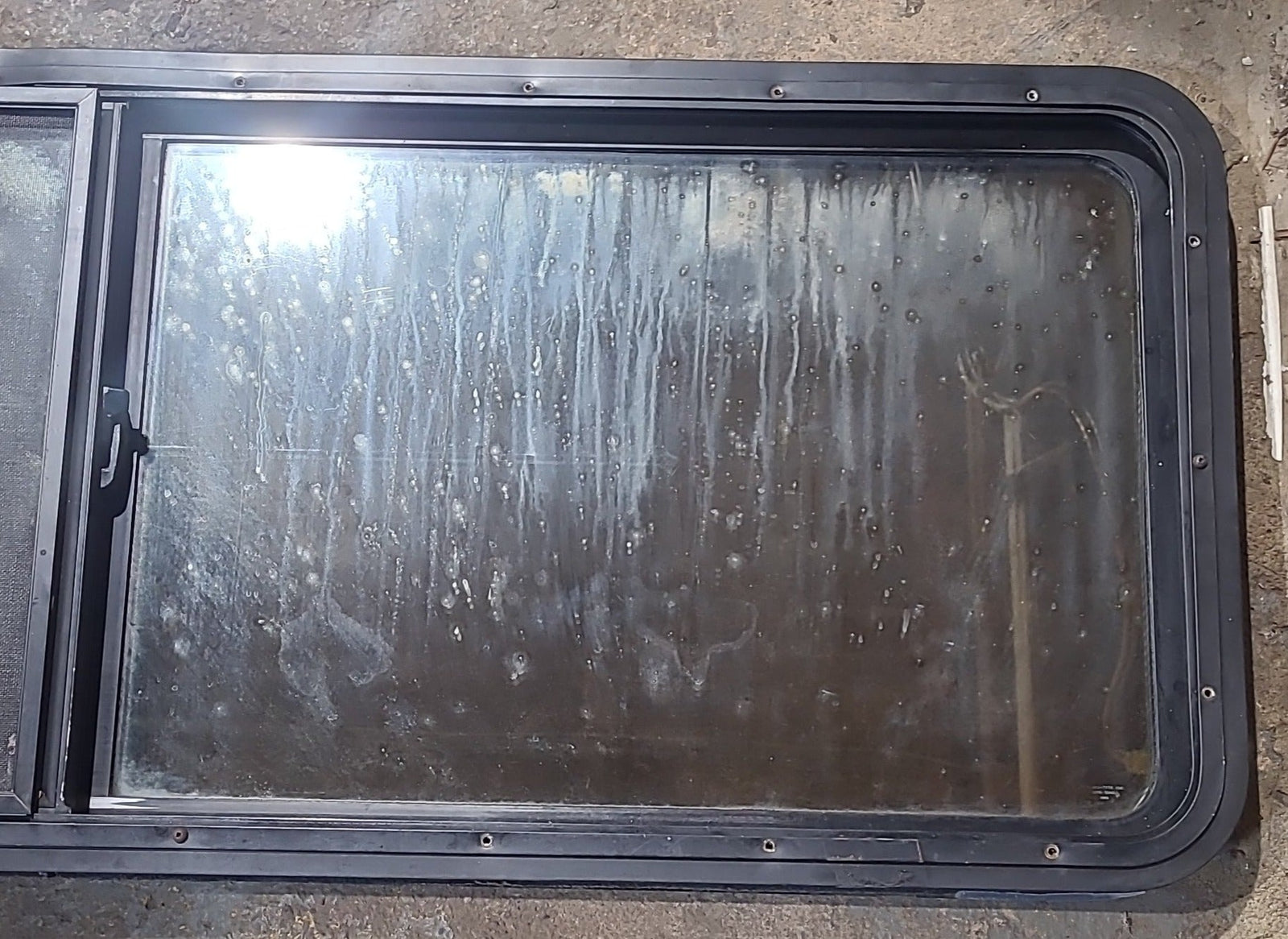 Used Black Radius Opening Window : 60