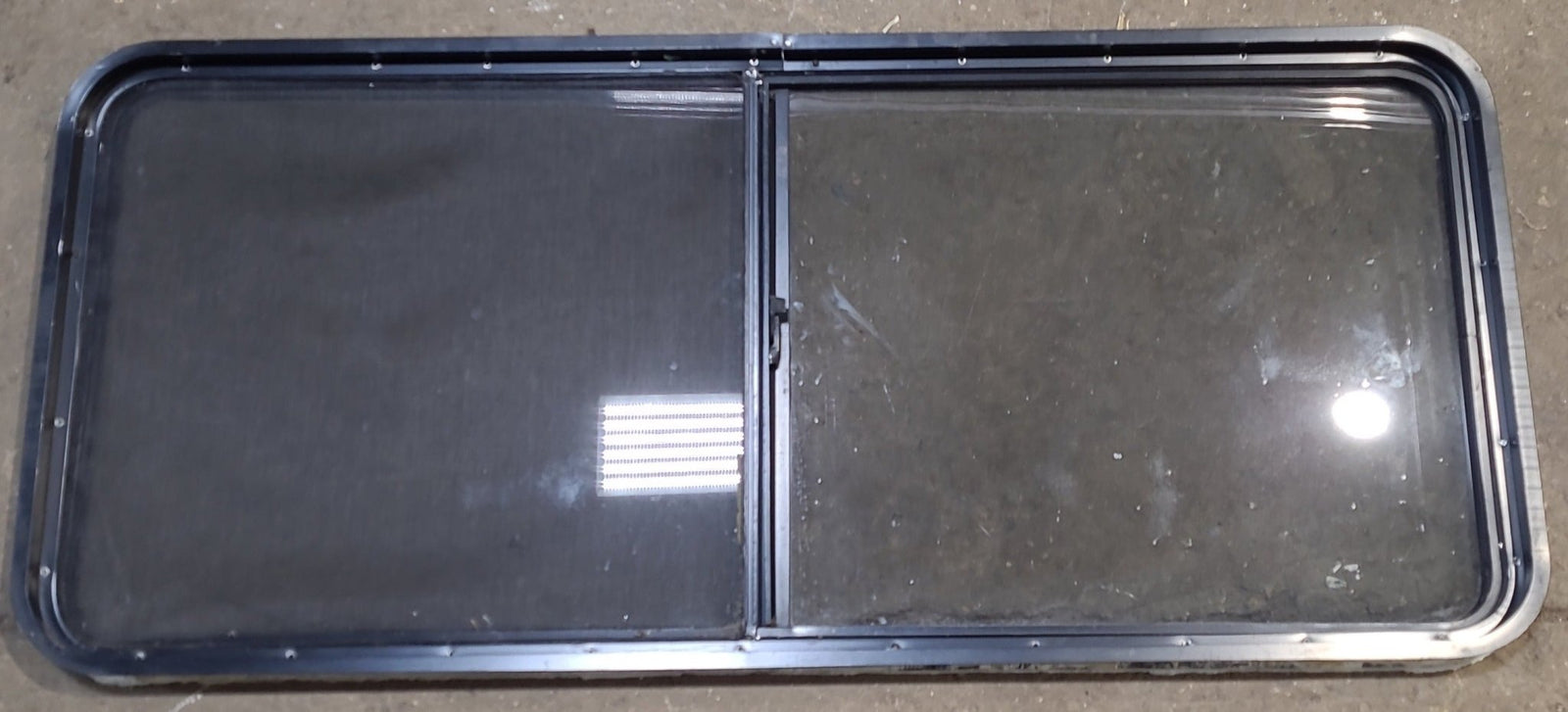 Used Black Radius Opening Window : 60