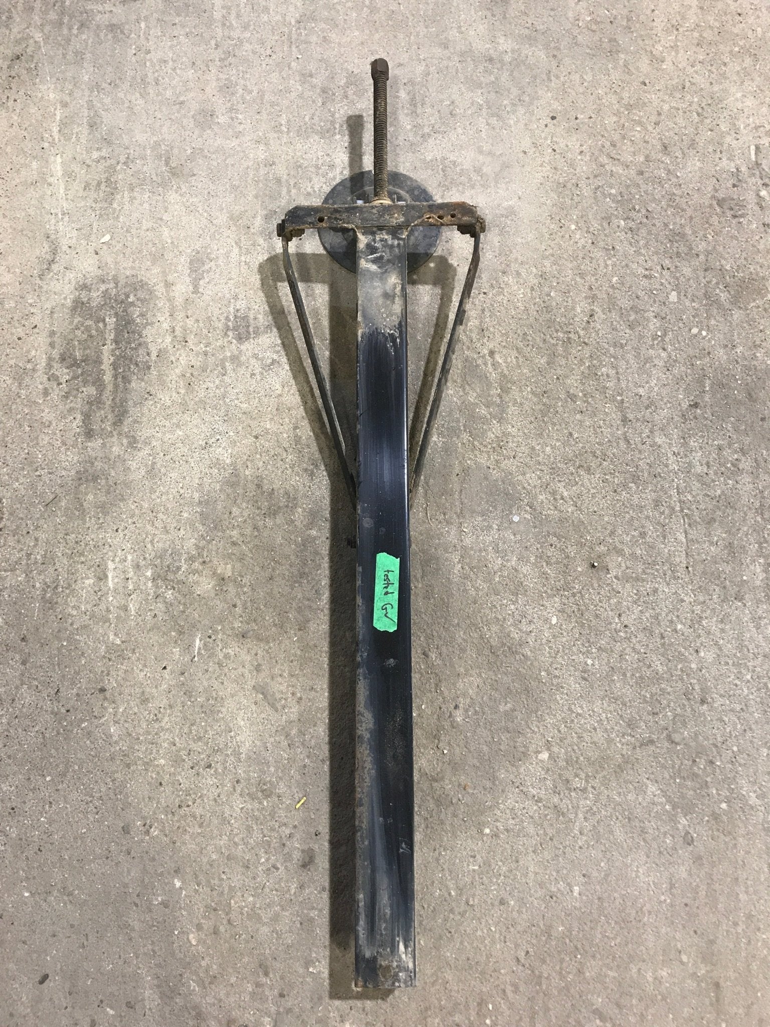 Used C - Type Stabilizing Jack - Young Farts RV Parts