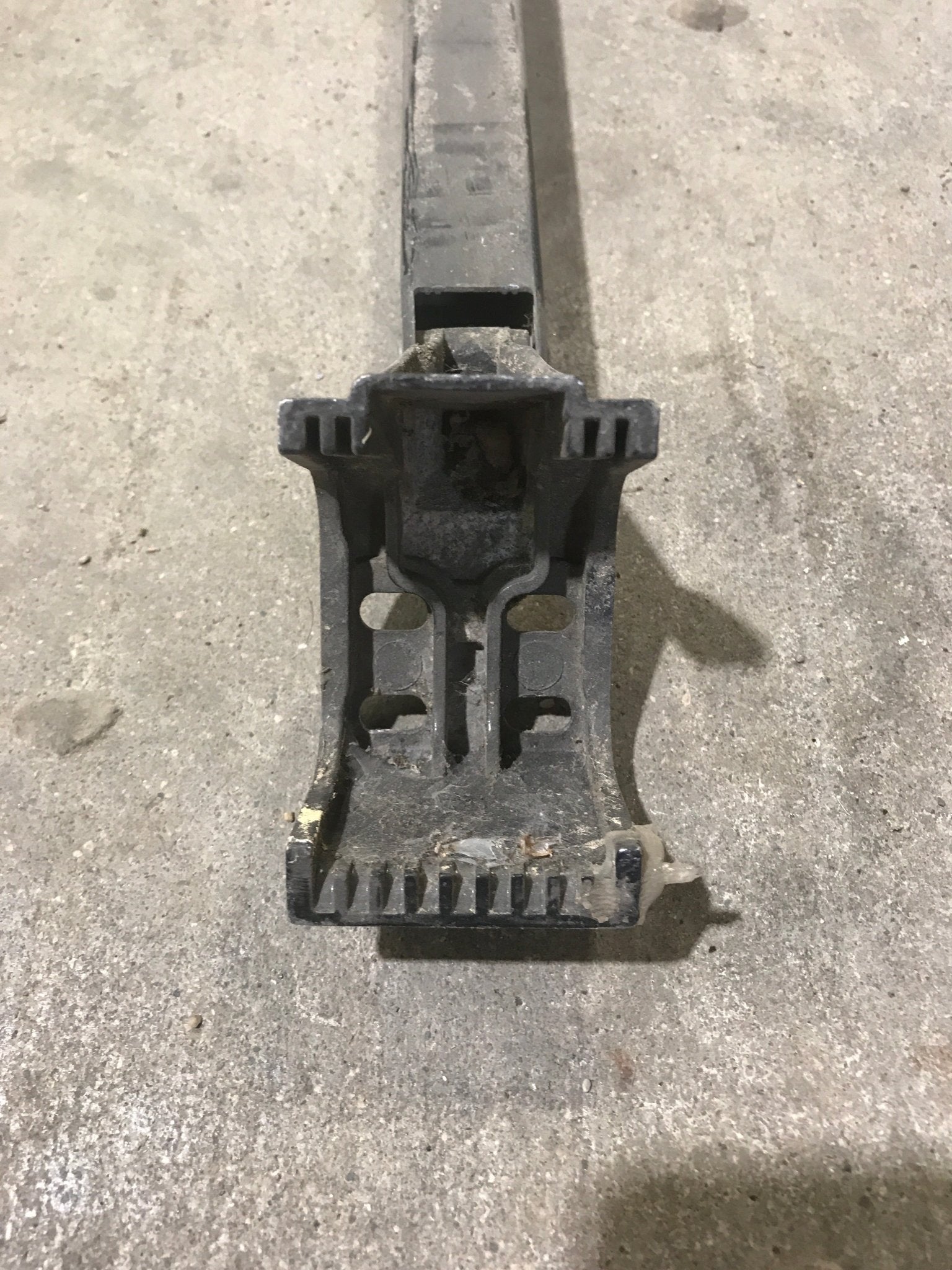Used carefree fiesta lite Upper Brace Rafter arm R001673 - 006 - Young Farts RV Parts