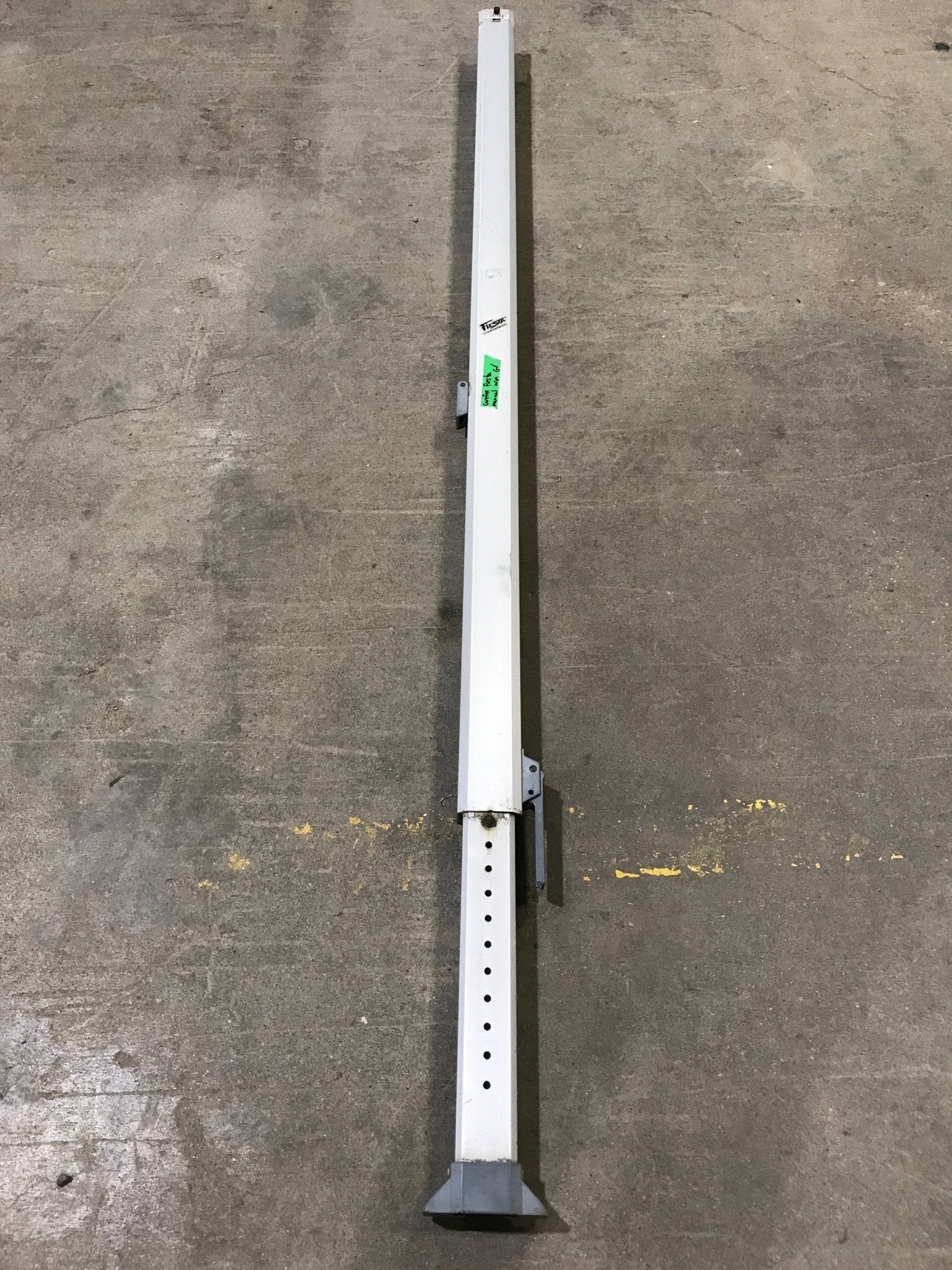 Used CareFree Fiesta Single Manual Arm - Young Farts RV Parts