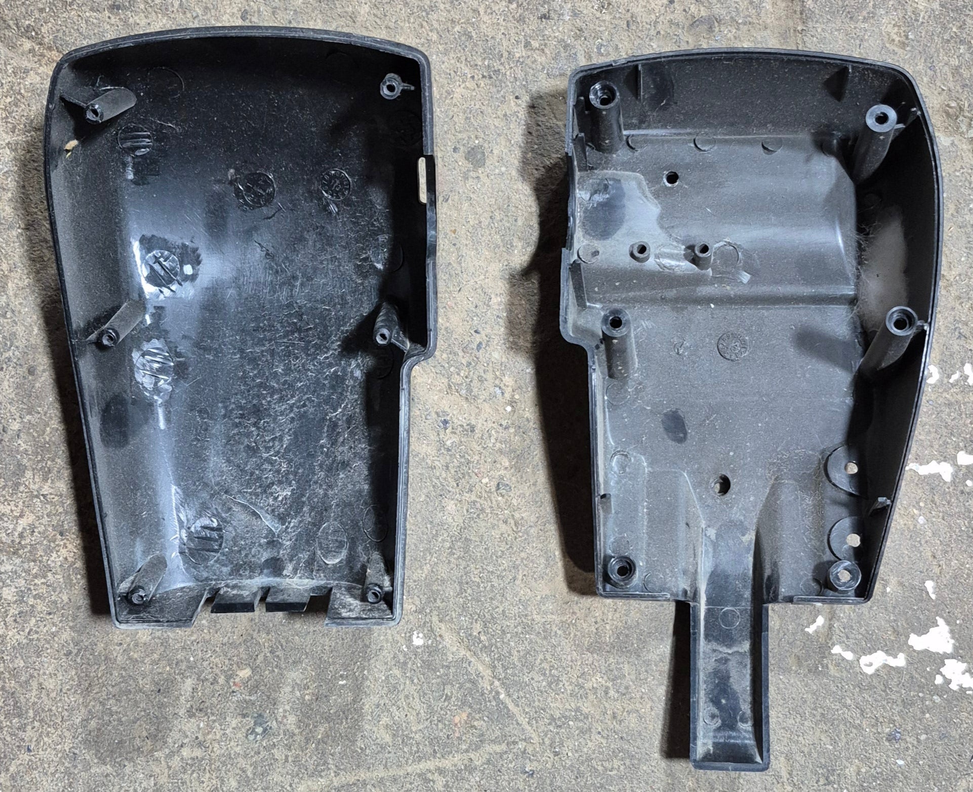 Used Carefree Motor Head Cover For Travelr Awning, Black - R001328 - Young Farts RV Parts