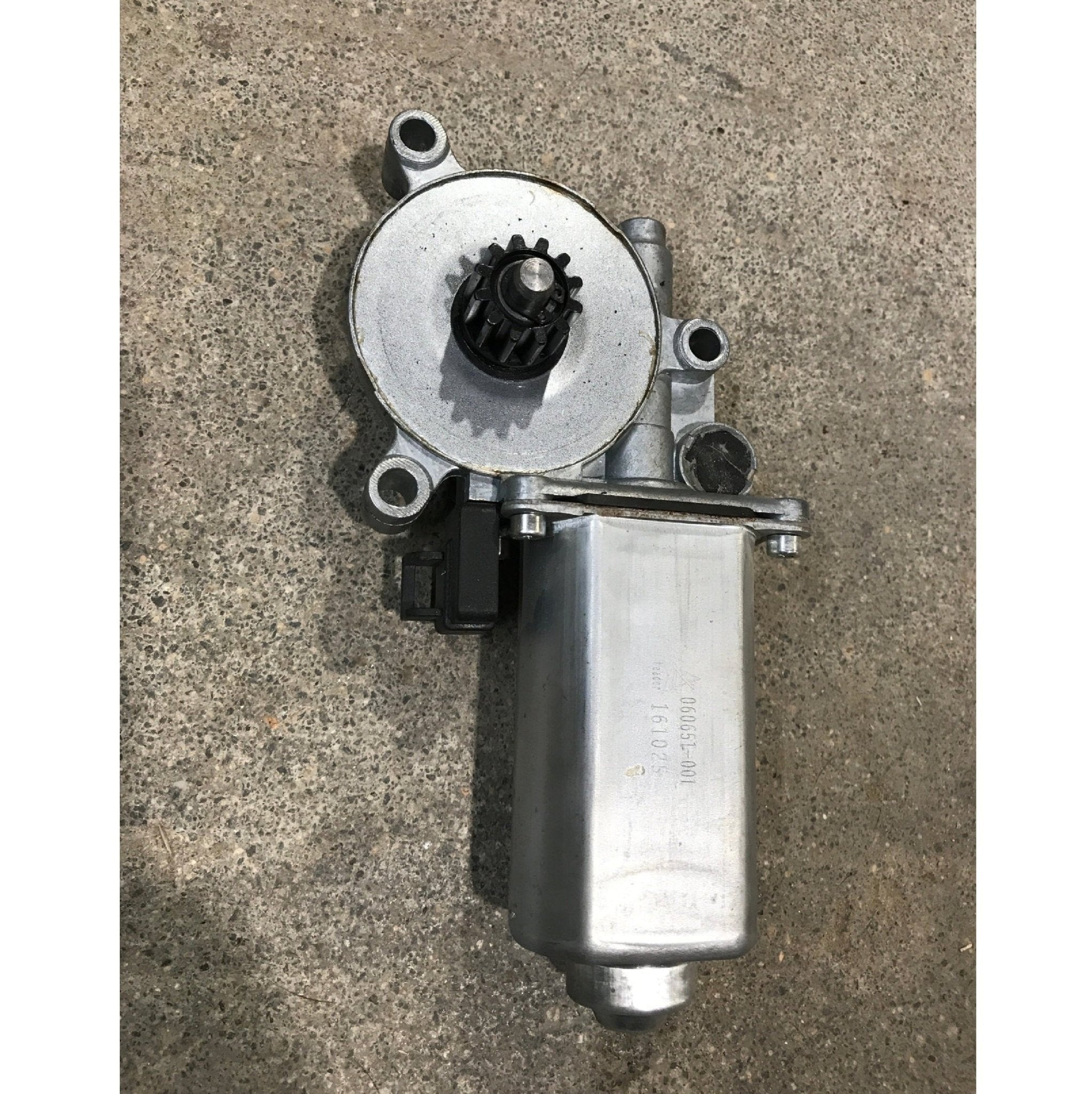 Used Carefree Replacement Motor - 060651 - 001 - Young Farts RV Parts