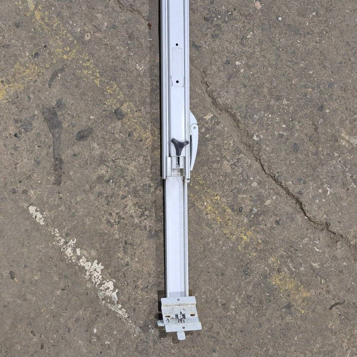 Used Carefree Single Manual Arm - R00411 - 301 - 55 - Young Farts RV Parts